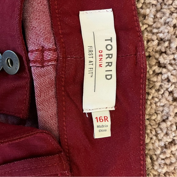 Torrid Size 16 Regular Red high rise Jegging. Gently used, perfect condition. - Picture 9 of 10